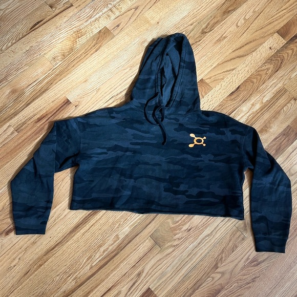 Orangetheory Tops - Orange Theory Camo Crop Hoodie, Size Medium